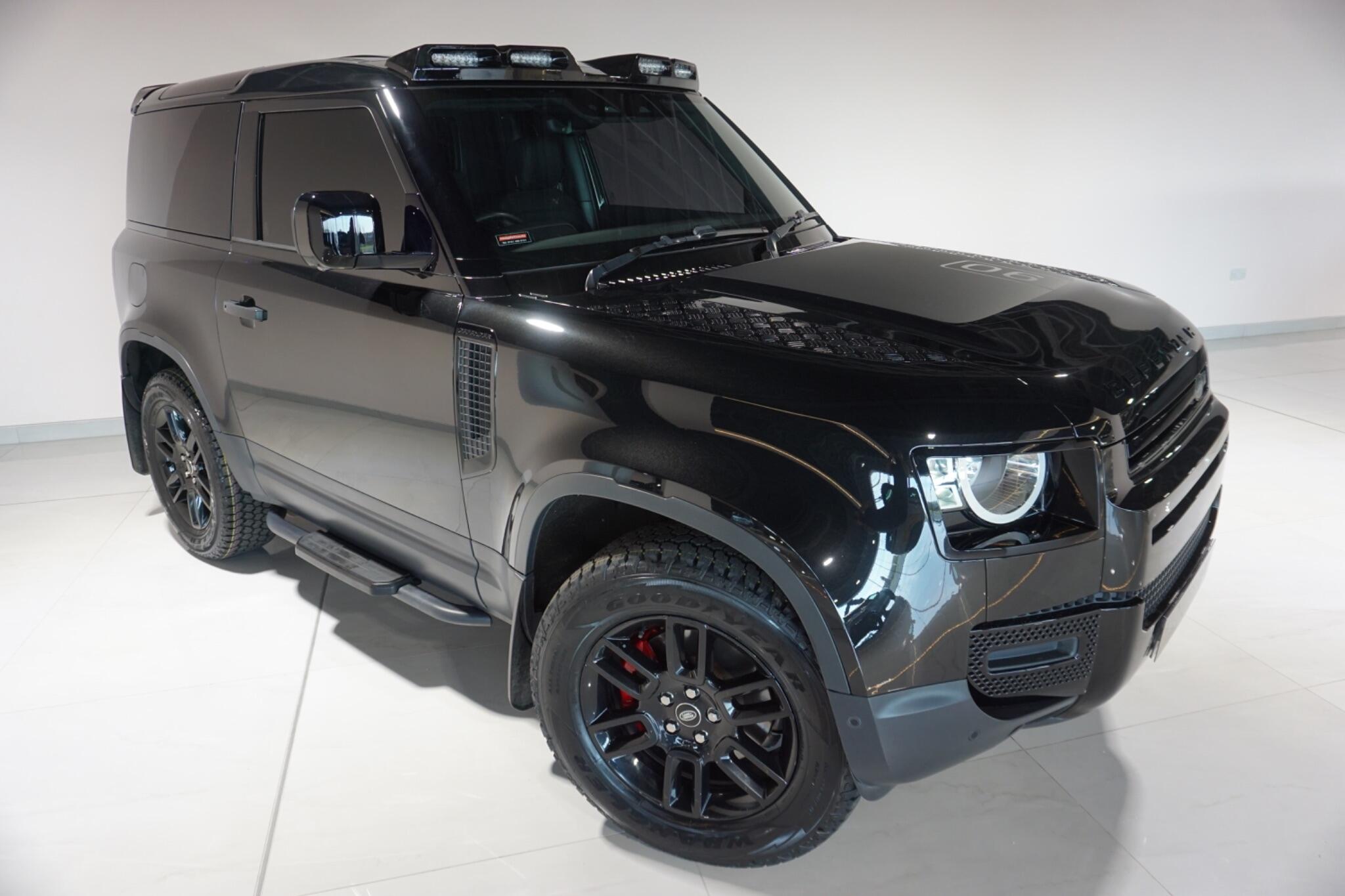 Land Rover Defender 90 3.0 D250 MHEV Hard Top SUV 3dr Diesel Auto 4WD SWB Euro 6 (s/s) (250 ps)